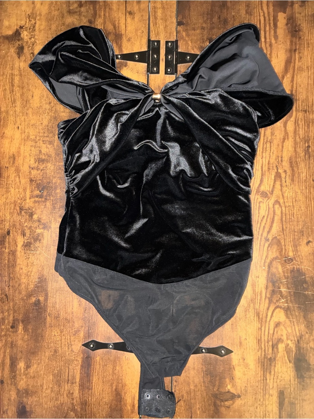 Black Velvet Bow-Front Women's Bodysuit with Chic Knot Detail